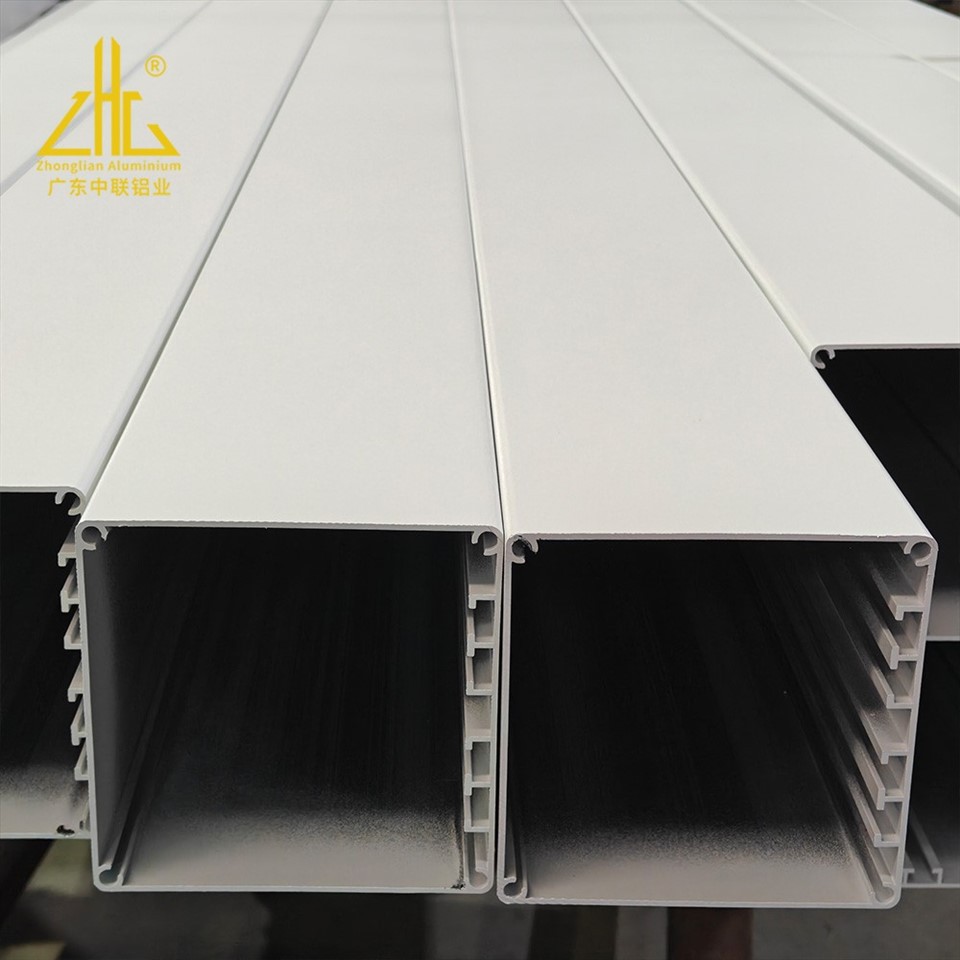 Powder Coating 6061 6063 Aluminum Extrusion Profiles (2)